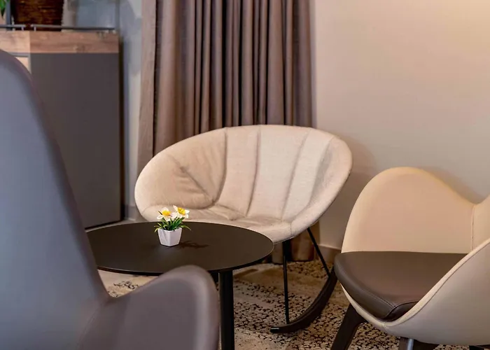 Hotel Hamburg-hbf 3*